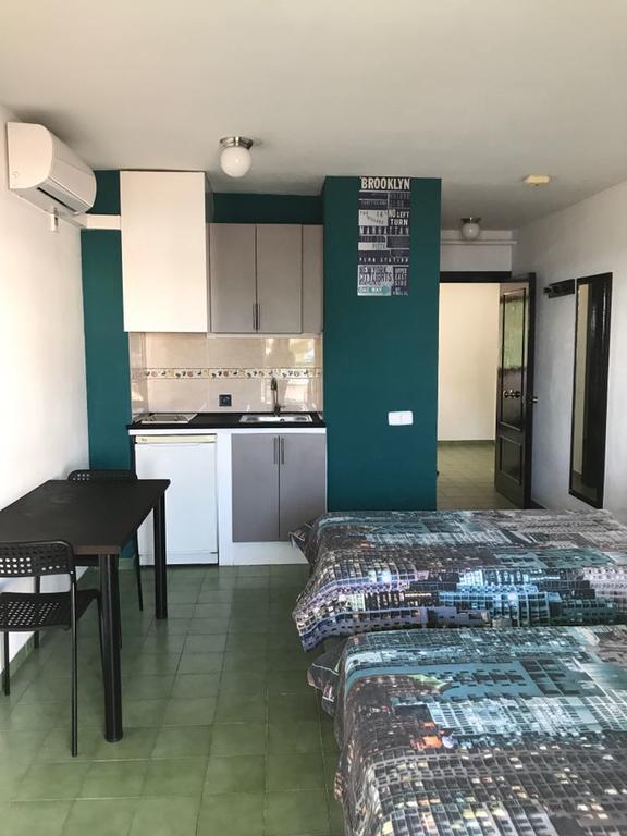 Coconut Apartments - Adults Only Magaluf  Exterior foto